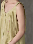 Cotton gauze nightgown button detail