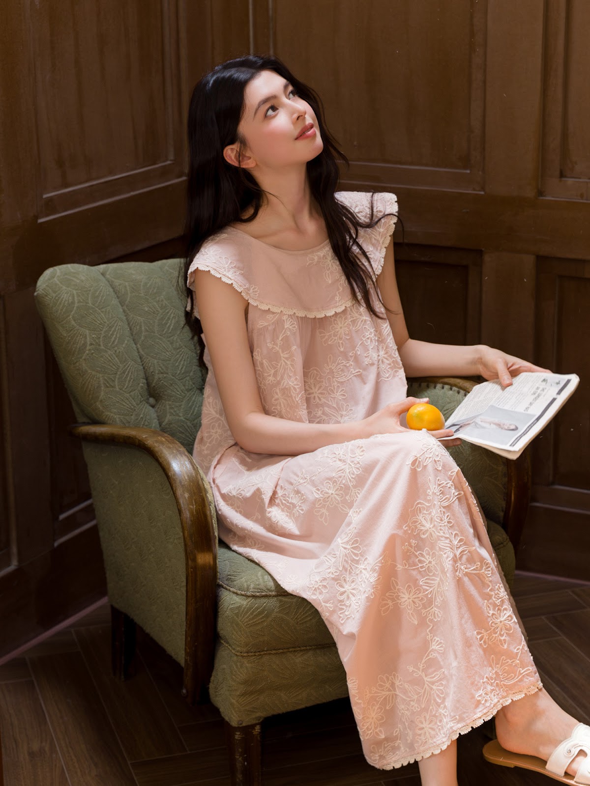 Pink cotton ruffle nightdress with doll collar