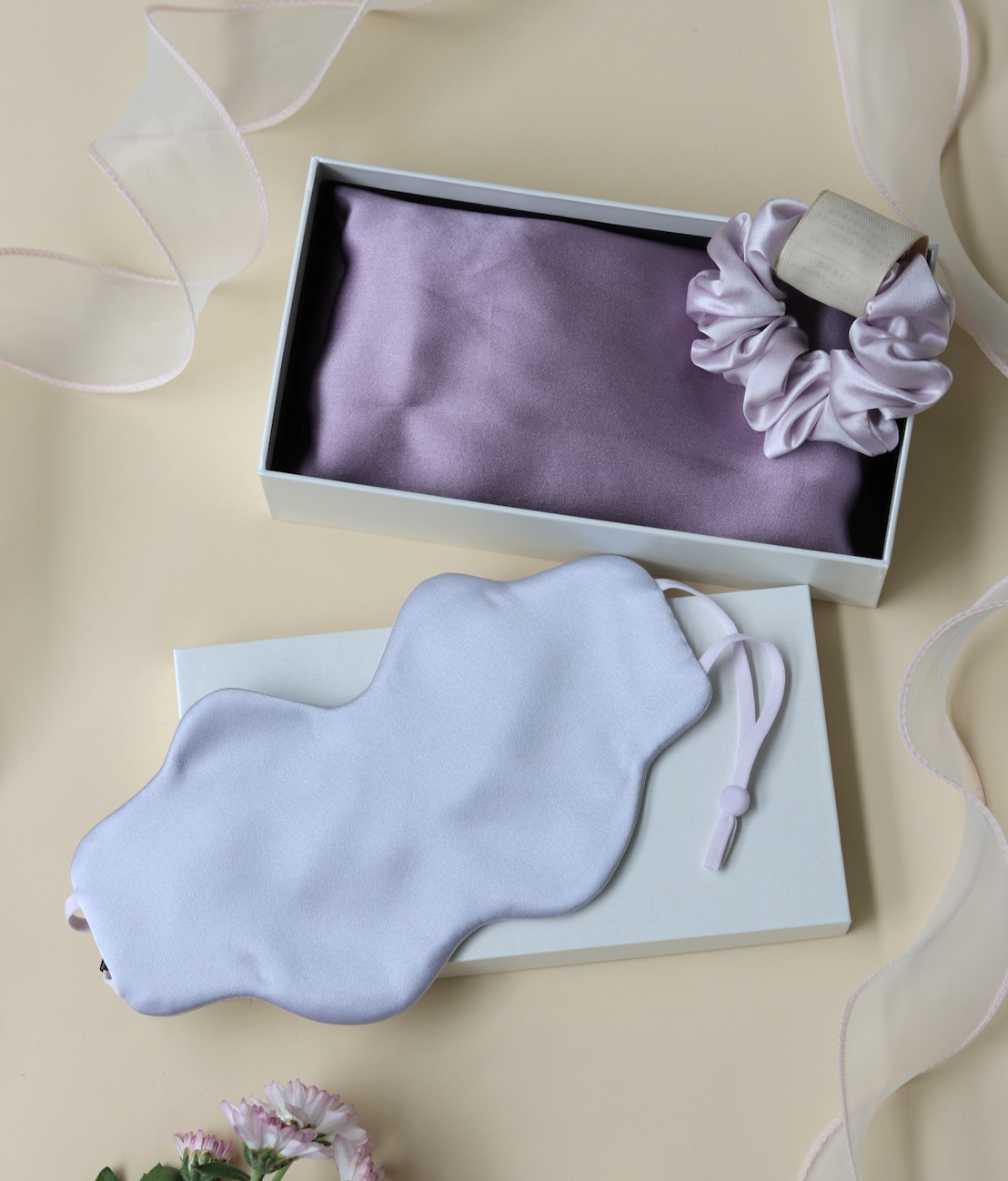 3-Piece Silk Sleep Gift Set | Pillowcase, Eye Mask & Scrunchie | Lian