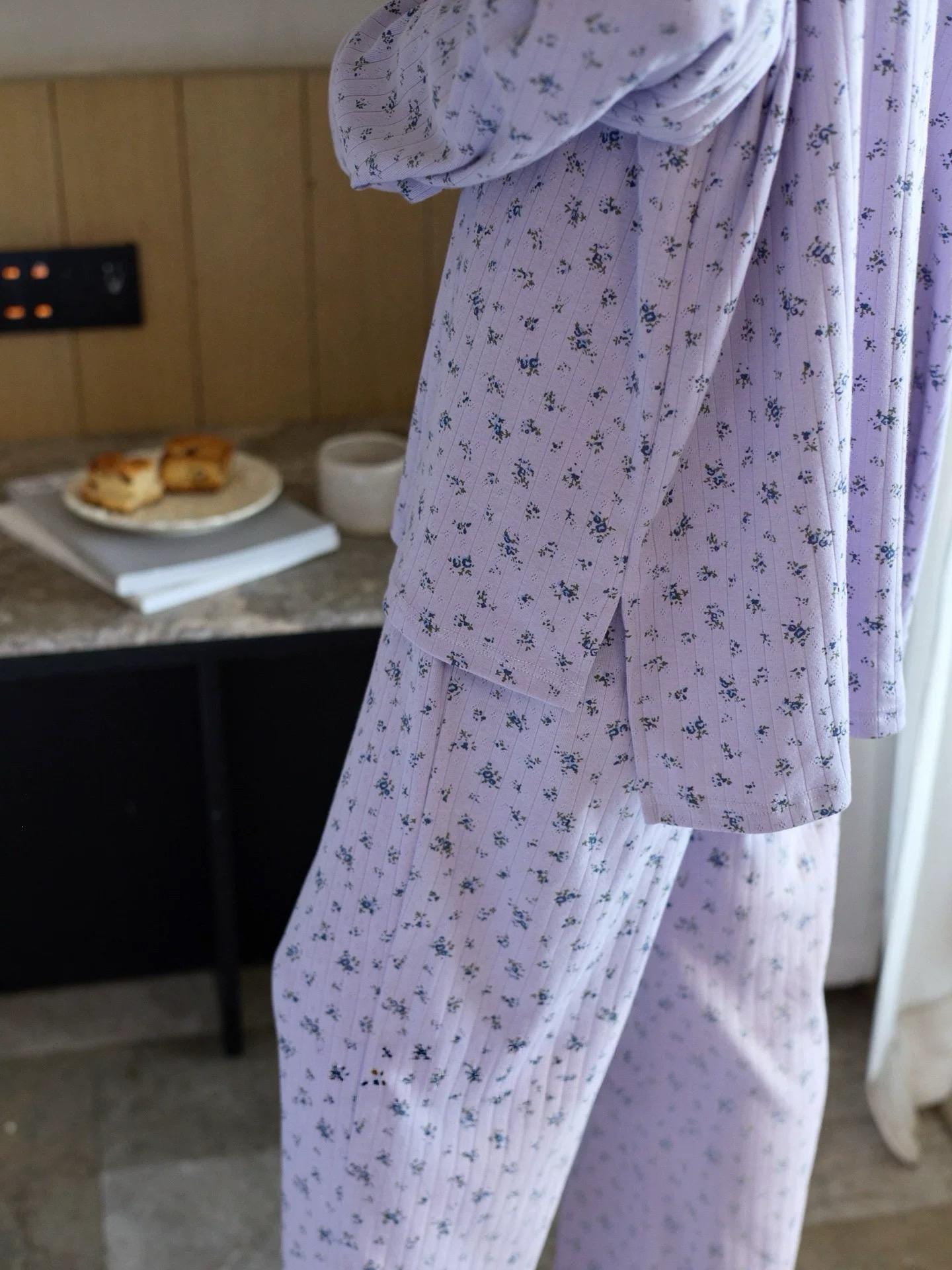 Lavender Floral Cotton Pajama Set: Soft Loungewear Sleepwear