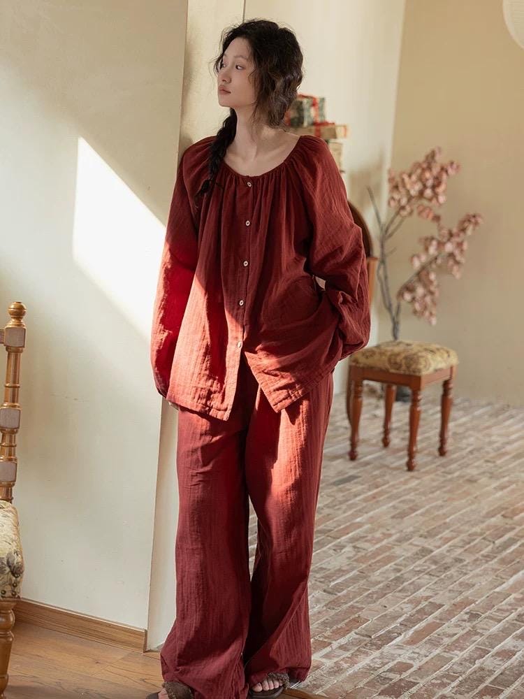 Organic Gauze Cotton Pajama Set: Muted Red Loungewear, Gift-Ready Christmas Pajamas