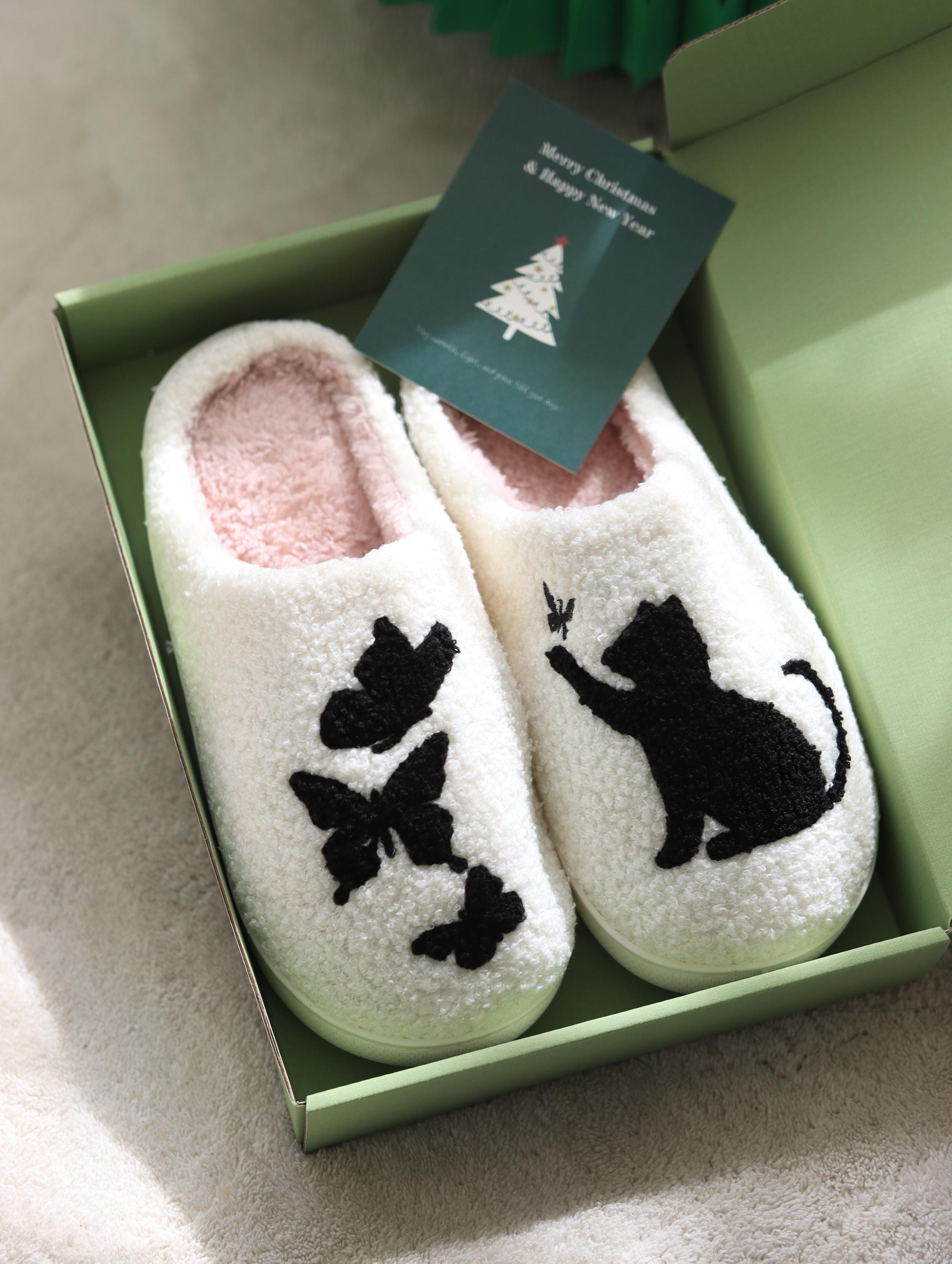 Funny Animal Slippers In Gift Box | Cozy Fleece Dog Cat Slippers | Christmas Gift for Pet Lovers
