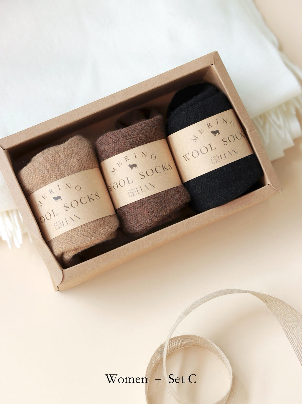 98% Merino Wool Socks Gift Box | Ultra Soft & Warm | Gift Box Set for Men and Women | Thermal Winter Socks