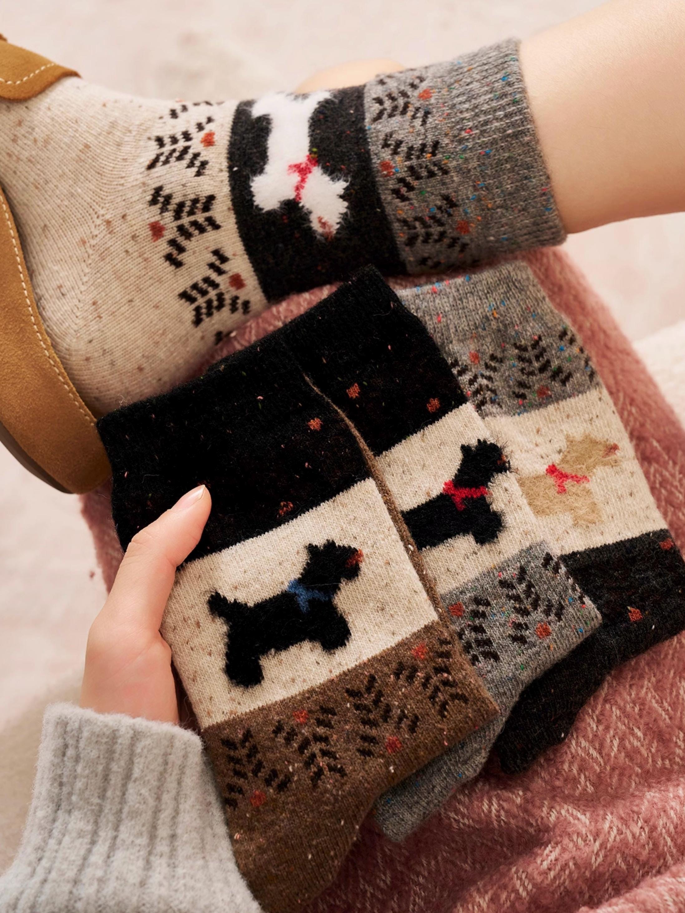 Lian Loungewear Merino Cotton Socks 4-Pack featuring dog, cat, and Scotty designs in a cozy gift set.