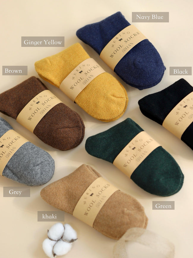 Lian Loungewear 98% Merino Wool Socks gift box, grey thermal winter socks, ultra-soft and warm for men and women.