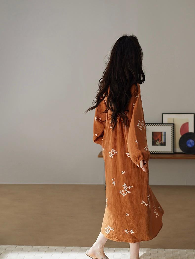 Lian Loungewear embroidered cotton gauze nightdress and pants set, soft and airy loungewear with delicate embroidery.