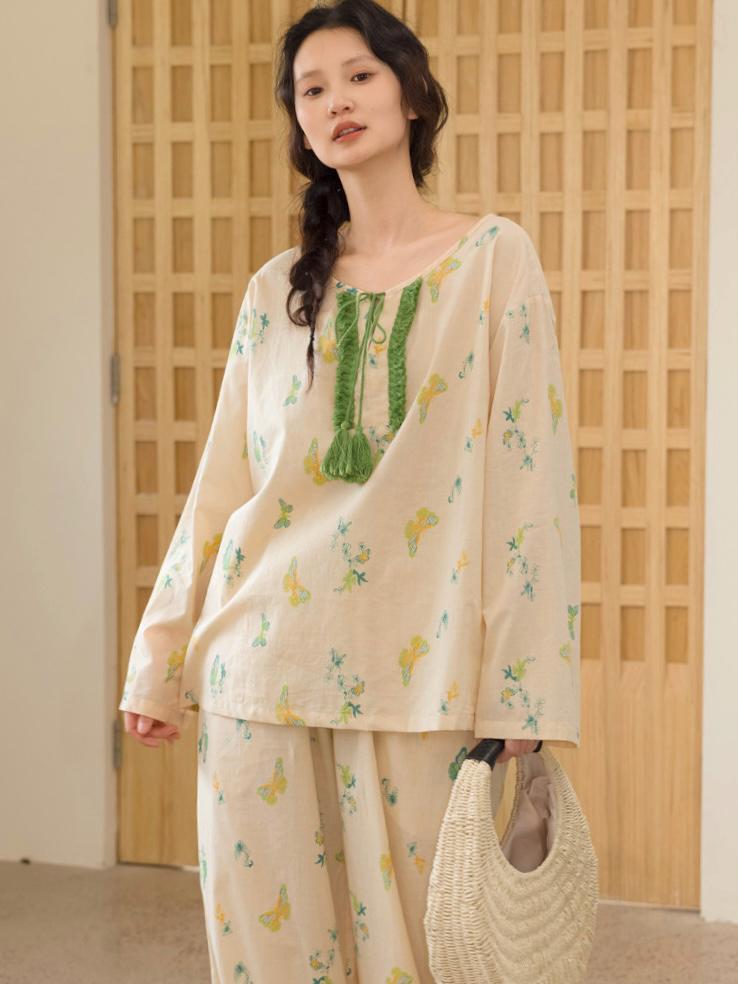 Lian Loungewear Oriental Floral Bamboo Cotton Sleepwear with a floral pattern and soft, breathable fabric.