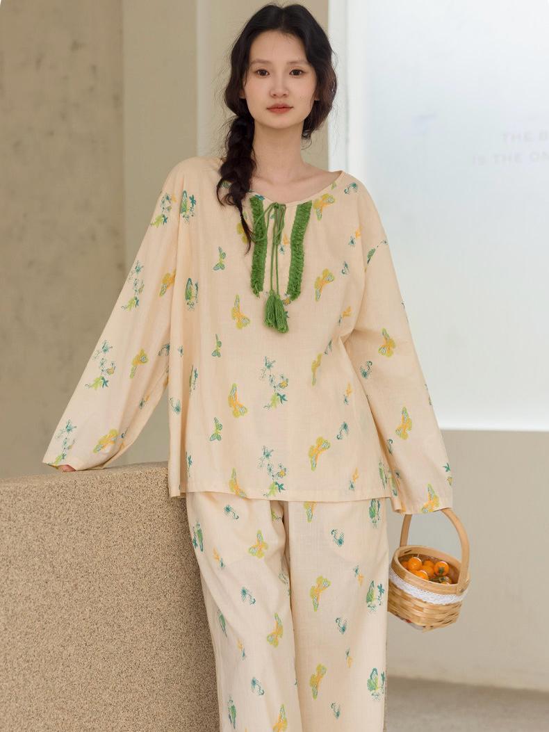 Lian Loungewear Oriental floral bamboo cotton sleepwear set with elegant floral patterns and comfortable relaxed fit.