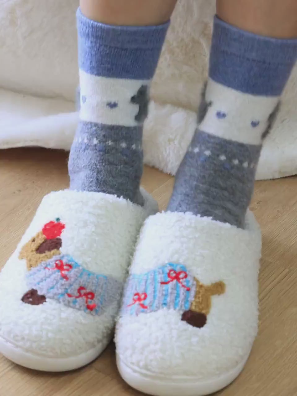 Funny Animal Slippers In Gift Box | Cozy Fleece Dog Cat Slippers | Christmas Gift for Pet Lovers